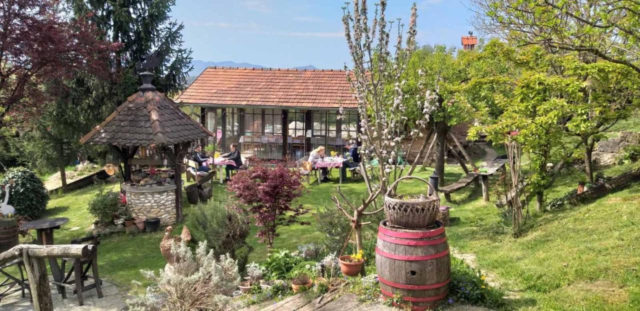Gresna Pilnica Hotel Klenovnik Buitenkant foto