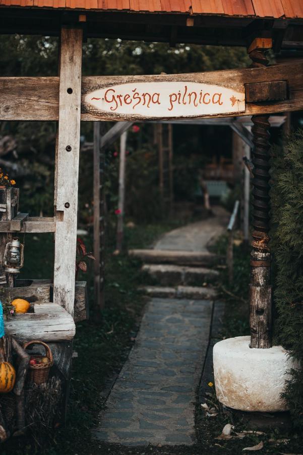 Gresna Pilnica Hotel Klenovnik Buitenkant foto